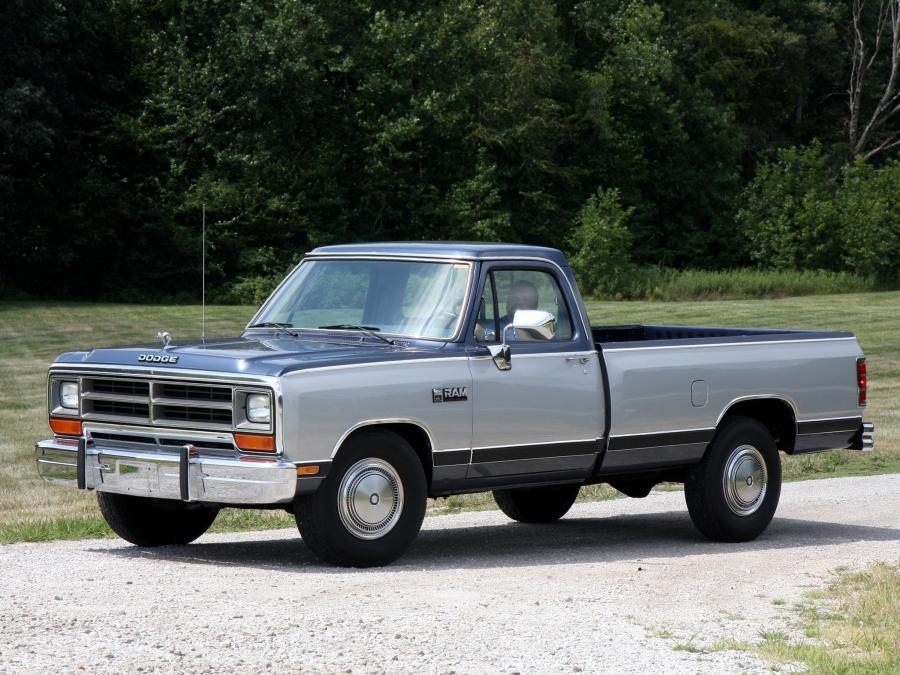  Dodge Power Ram 1986 года  (фото 1 из 2)